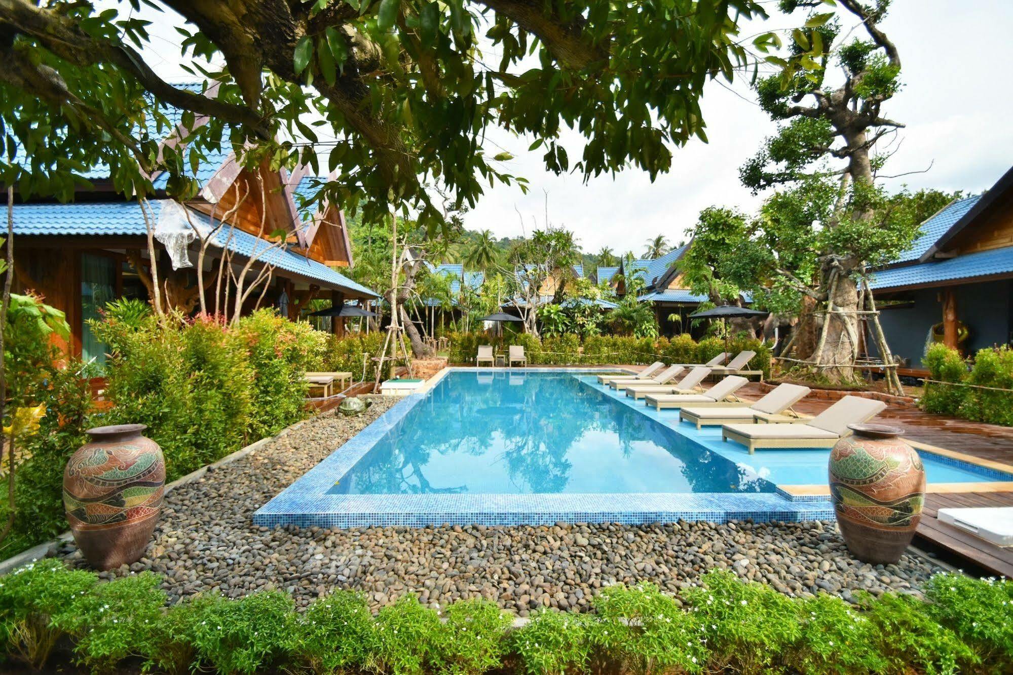 The Nine Thipthara Klongson Resort Ban Nong Thale Esterno foto